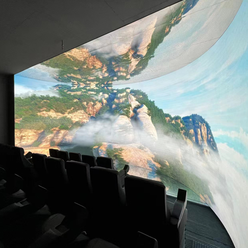 风靡全球的虚拟技术——集装箱太空舱飞行影院值得体验！