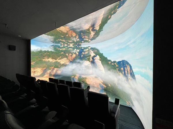 360度沉浸式飞行影院LED显示屏，带你体验酷炫的极致真境！